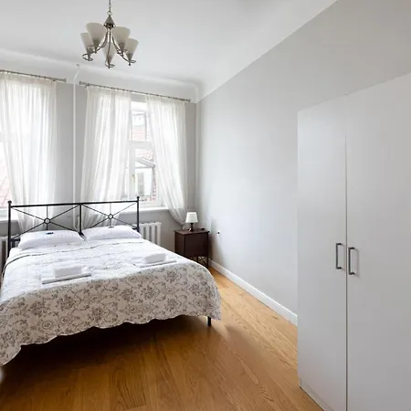 Appartement Old Marstalu Rooftop 3 Bedroom