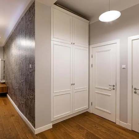 Апартаменты Old Marstalu Rooftop 3 Bedroom *